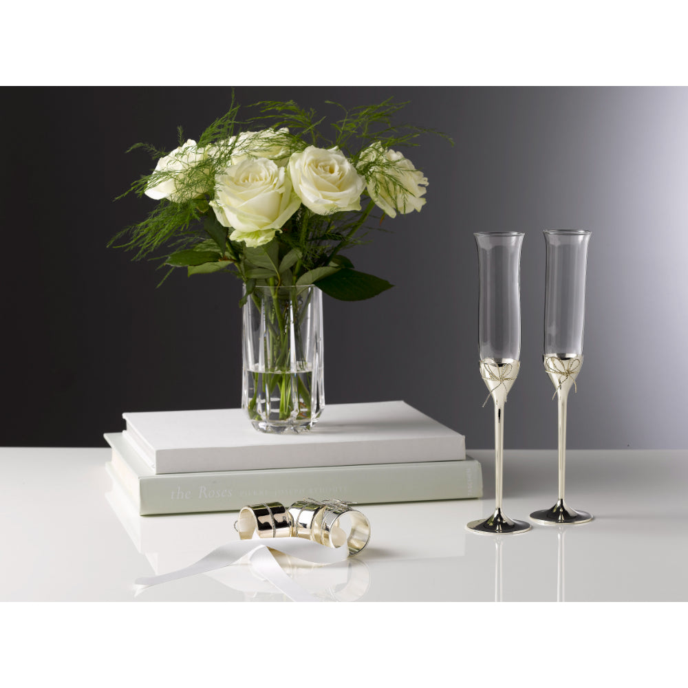 Vera Wang Wedgwood Love Knots Gold Giftware Toasting Flute Pair