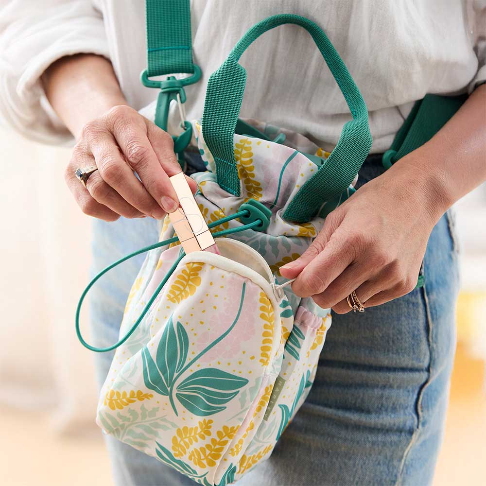 Alex Liddy Harley Water Bottle Sling Floral at Robins Kitchen