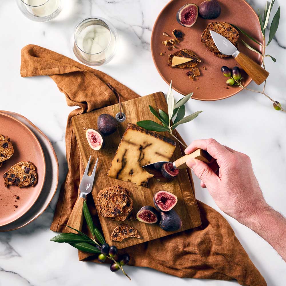 Acacia Serving Board with 3 Cheese Knives and charcuterie - Robins Kitchen