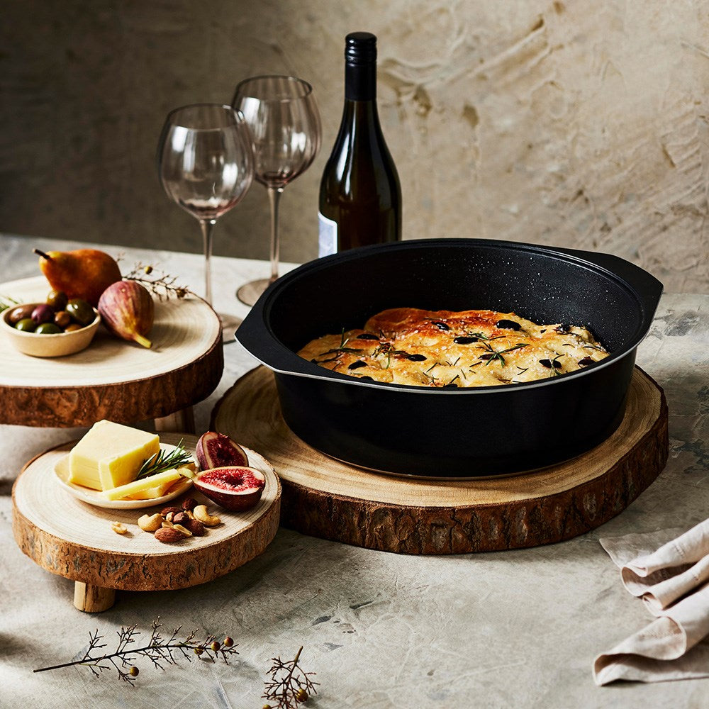 Bessemer Non Stick Dutch Oven 28cm Black