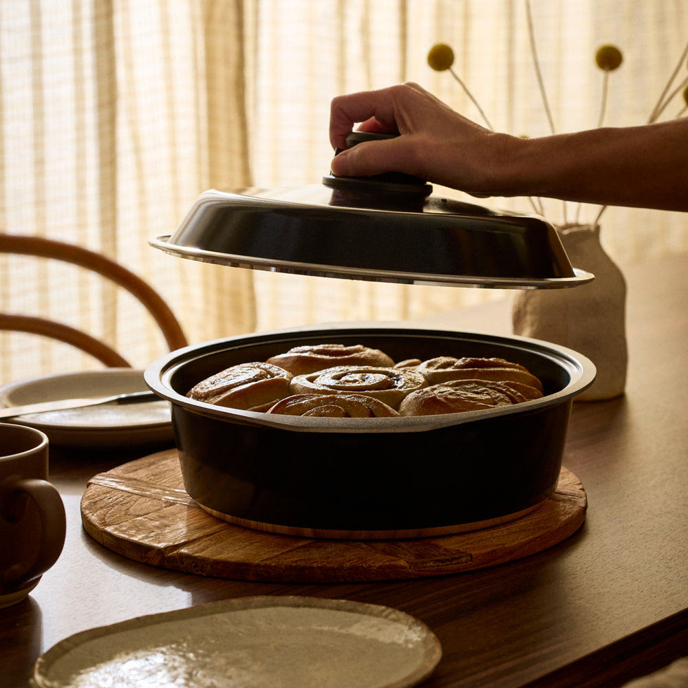Bessemer Non Stick Dutch Oven 28cm Black