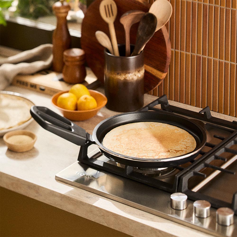 Bessemer Non Stick Crepe Pan 28cm Black