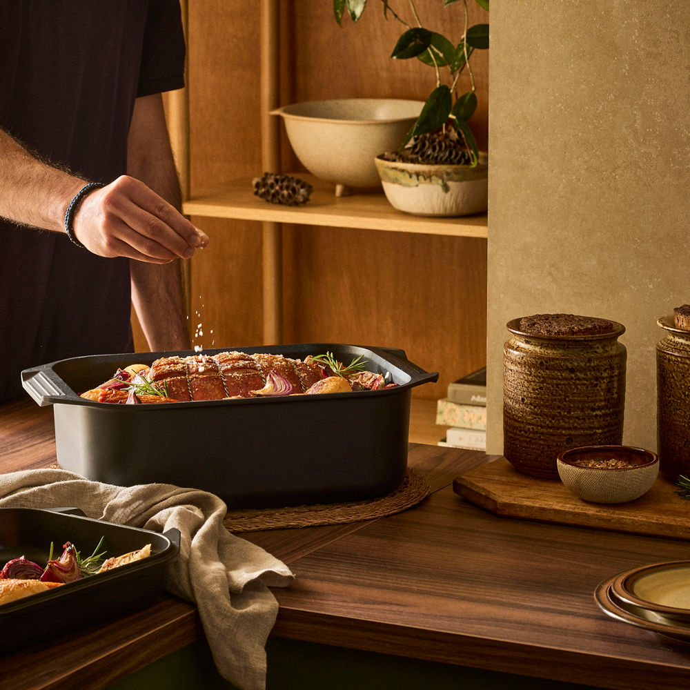 Bessemer Non Stick Roaster & Grill 34cm Black