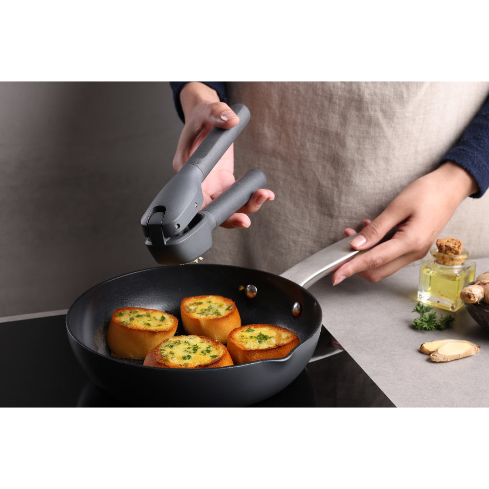Zyliss Classic Garlic Press