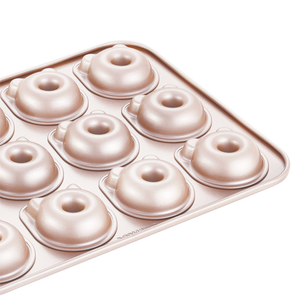 Chefmade 12 Cup Bear & Cat Cake Pan