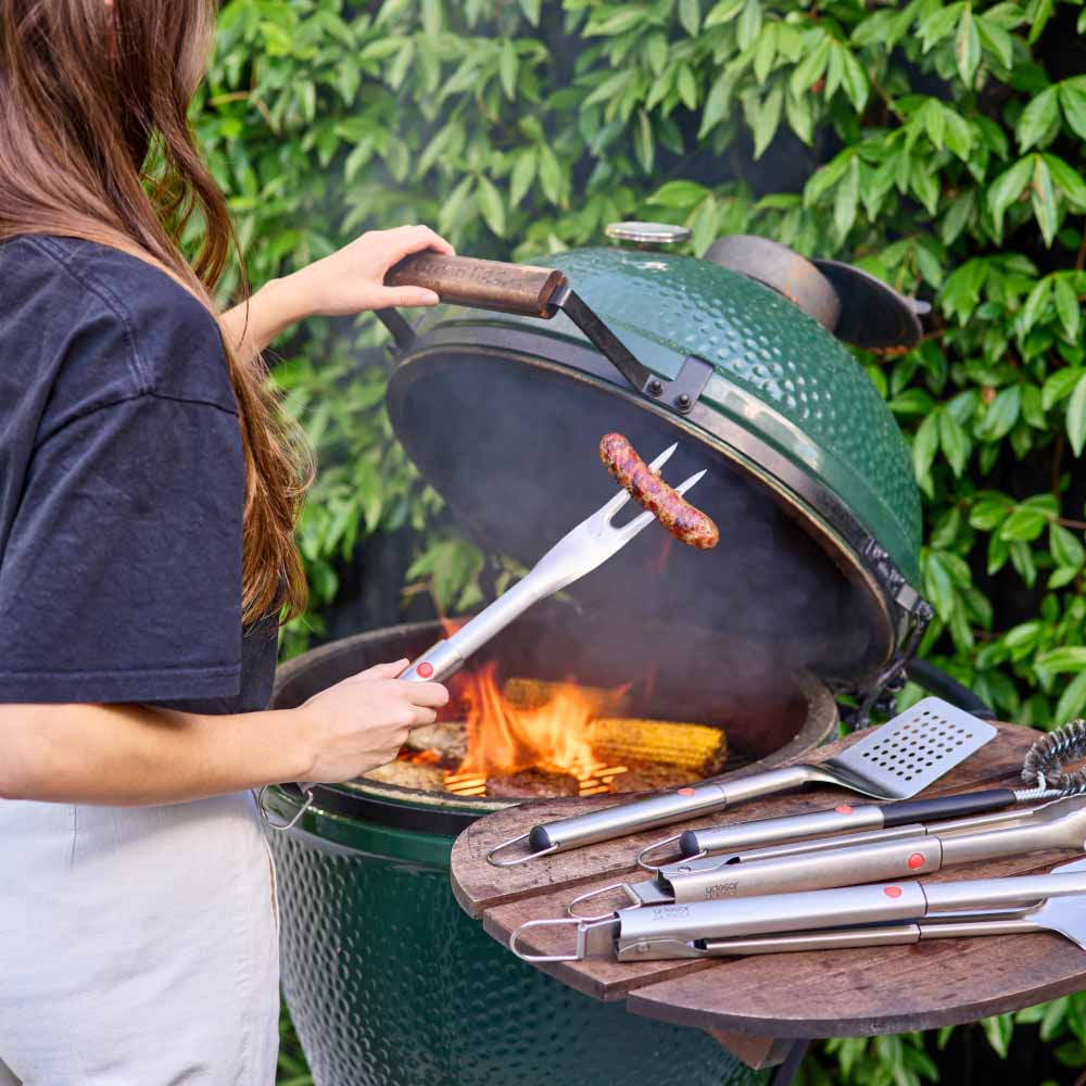 Joseph Joseph Grillout BBQ Tongs With Retractable Arms at Robins Kitchen