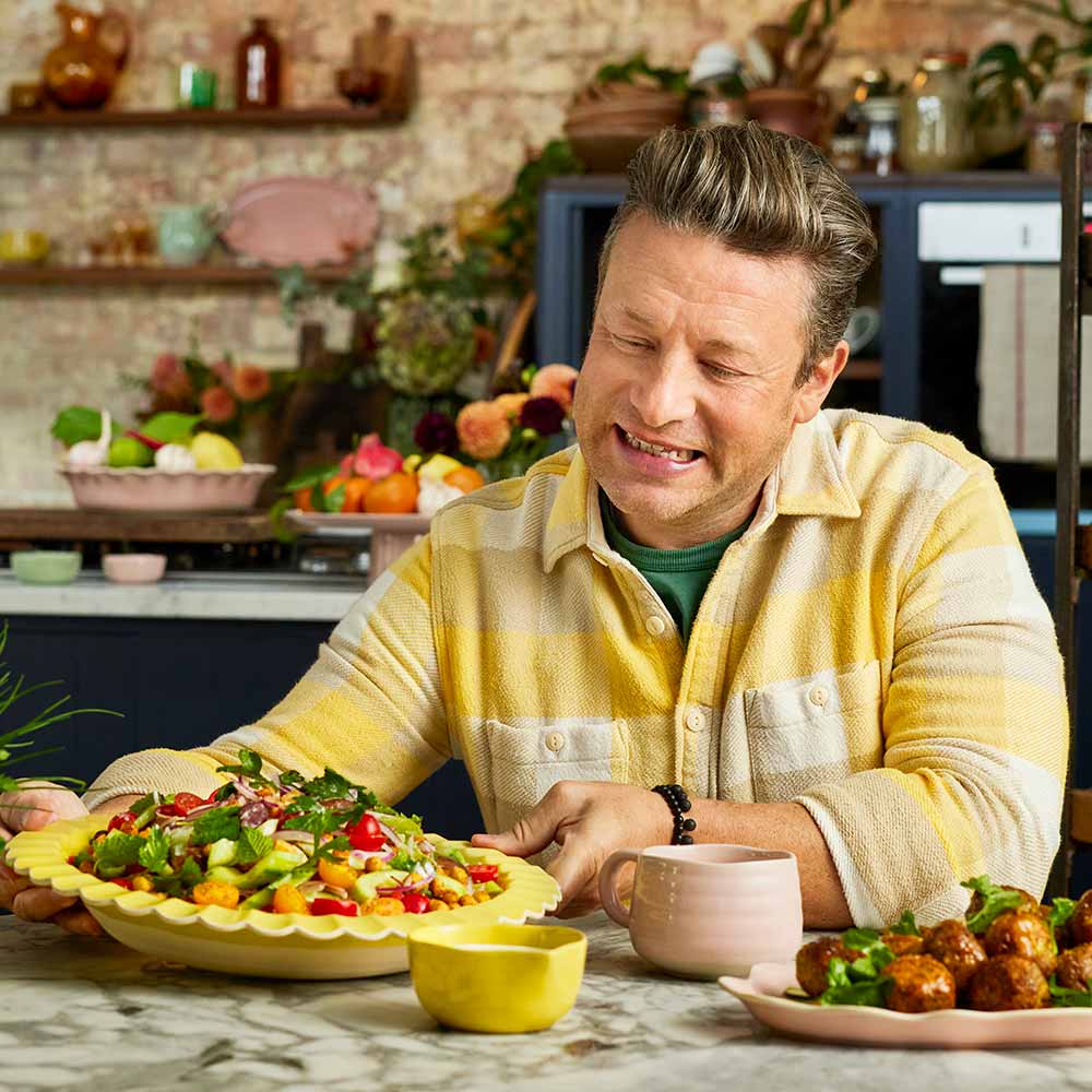 Jamie Oliver Big Love Super Server 34cm Yellow at Robins Kitchen