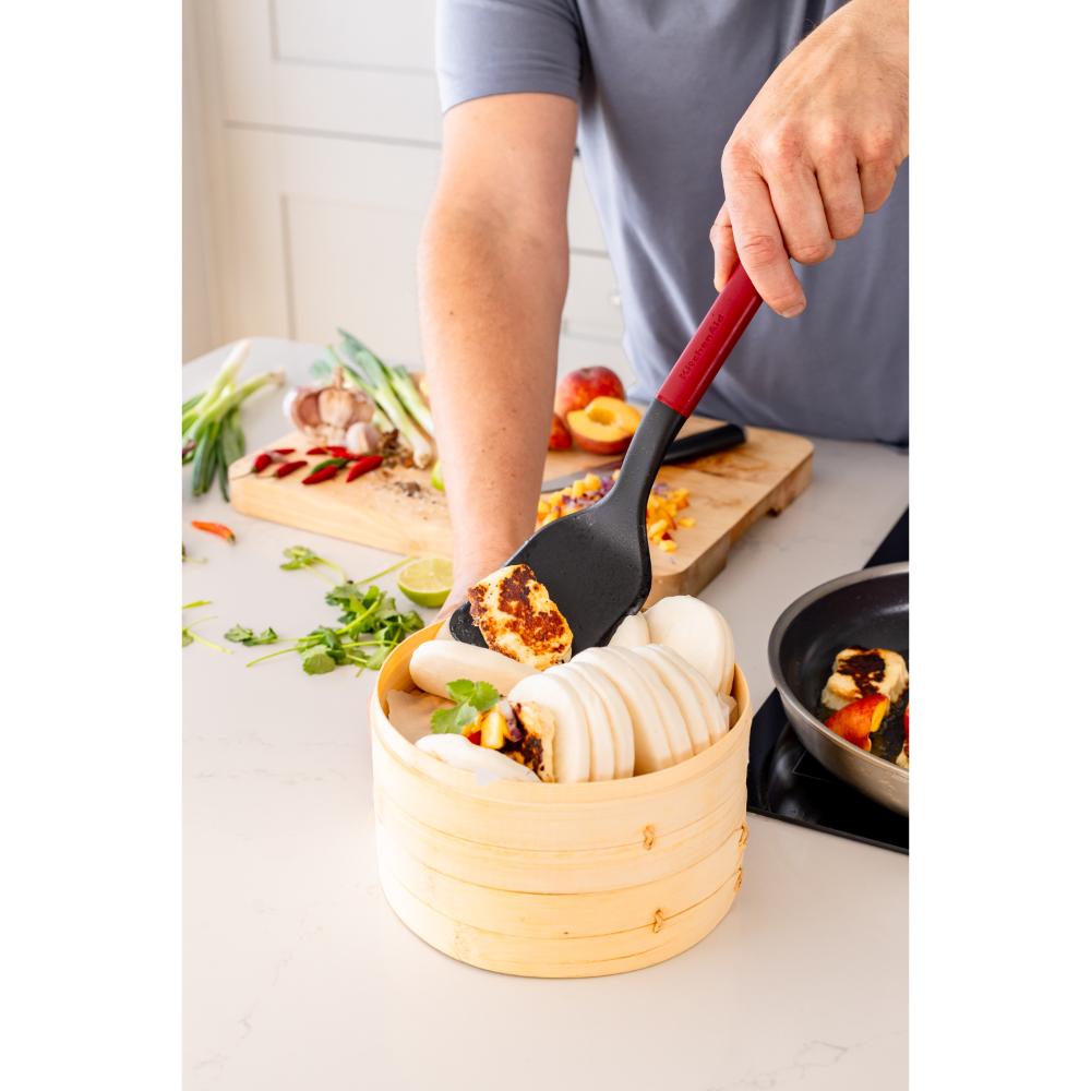 KitchenAid Classic Solid Turner