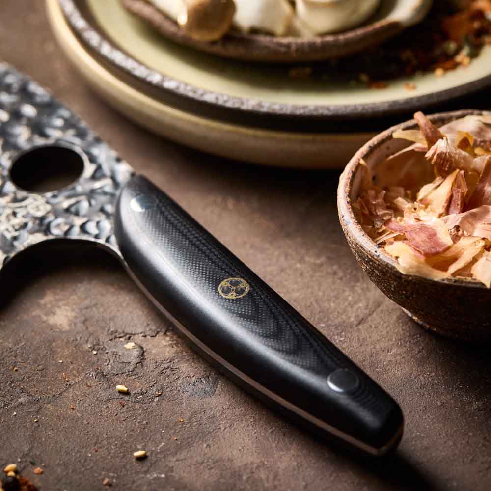 Baccarat KUROI KIBA Moon Knife 12.5cm detail image of handle at Robins Kitchen