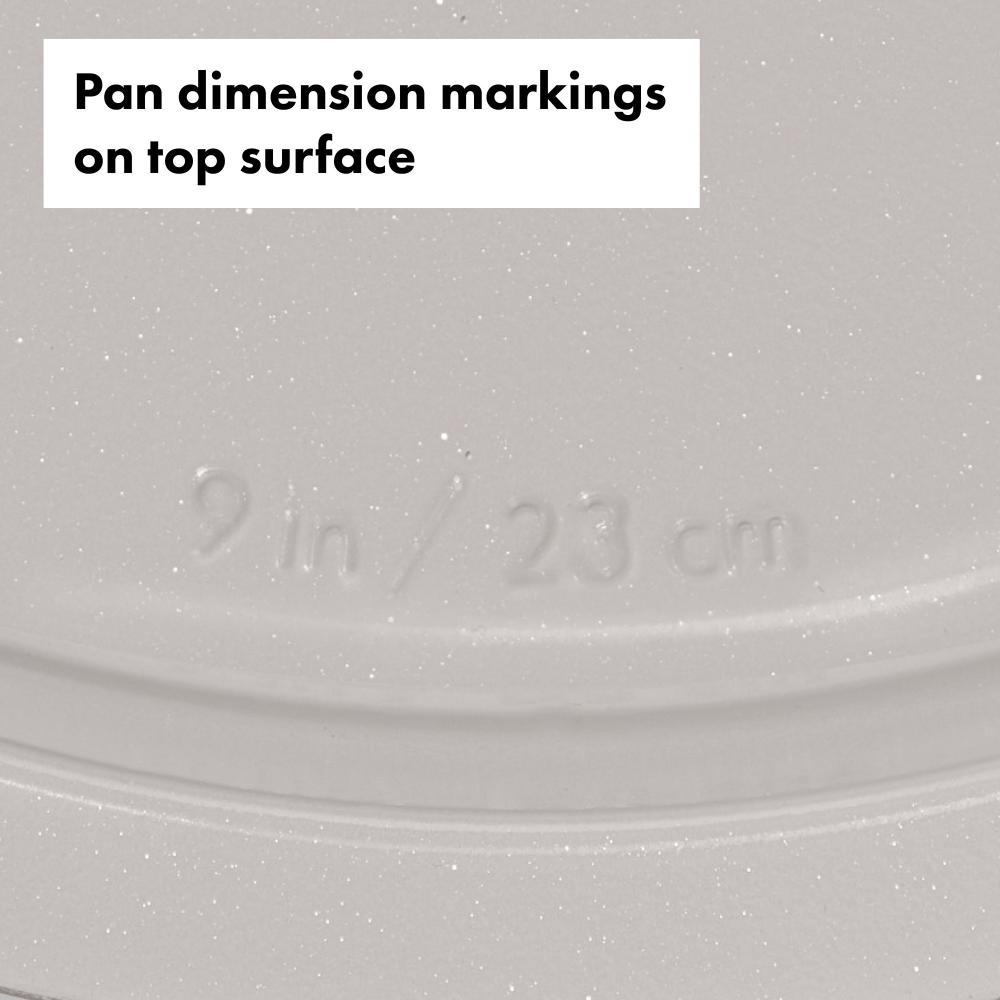OXO Good Grips Round Cake Pan